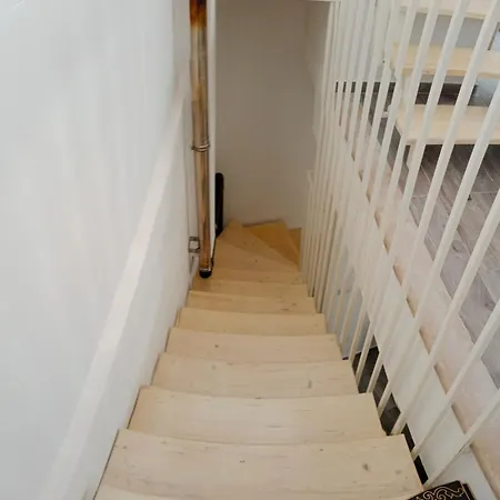 Casa * 阿尔塔穆拉